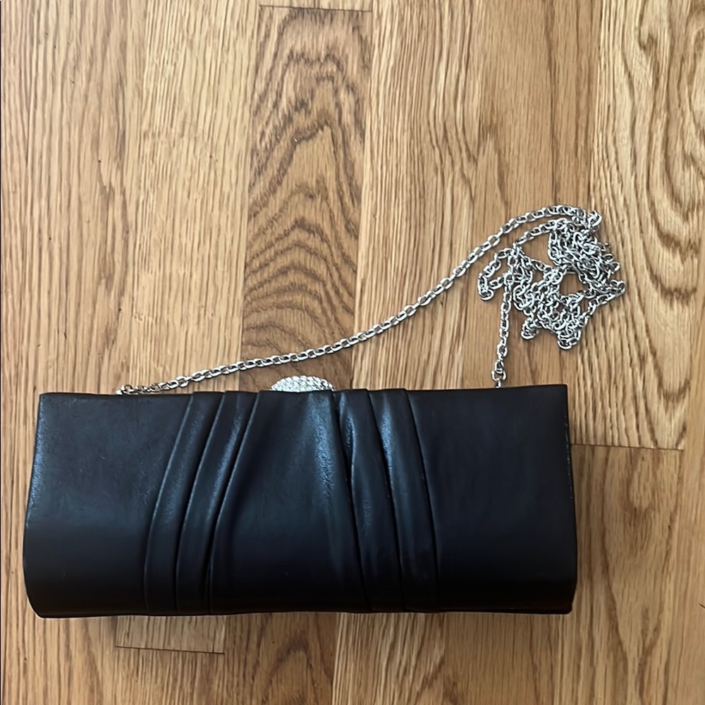 Elegant Vintage Black Leather Clutch
